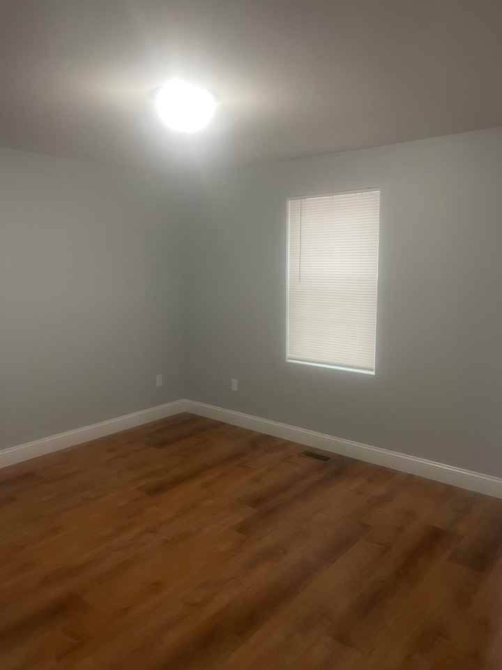 42 Ledge St #1 - Photo 6 of 18