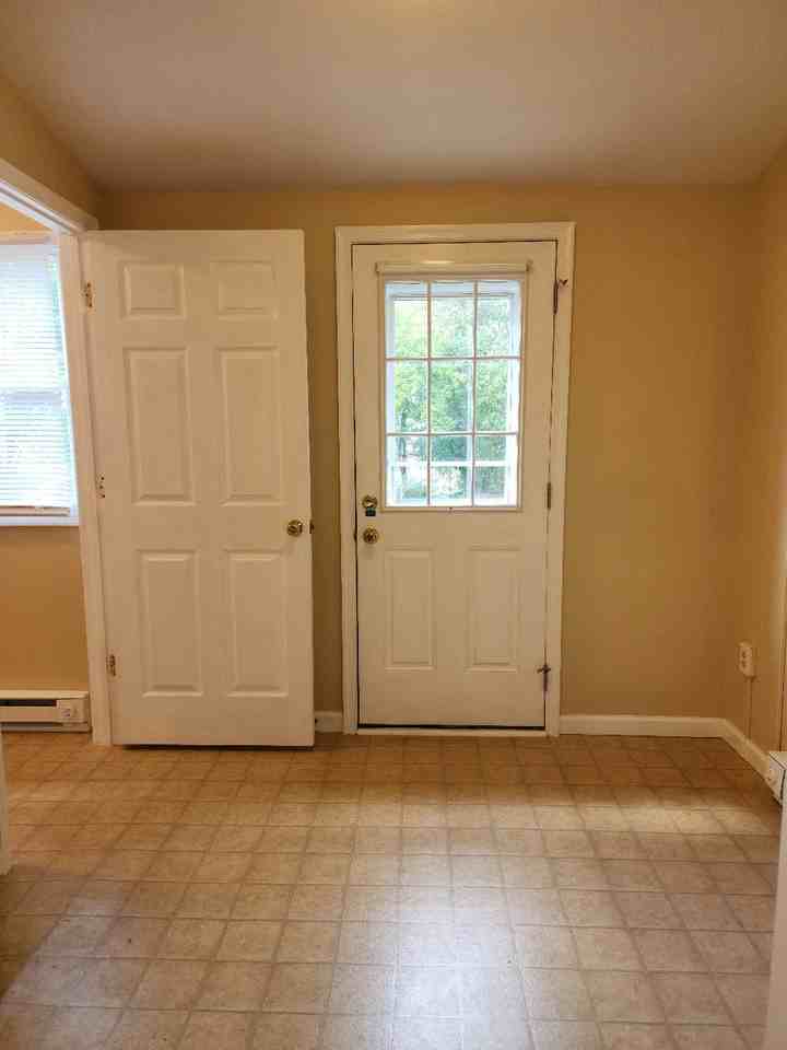 513 3rd St - Photo 7 of 20