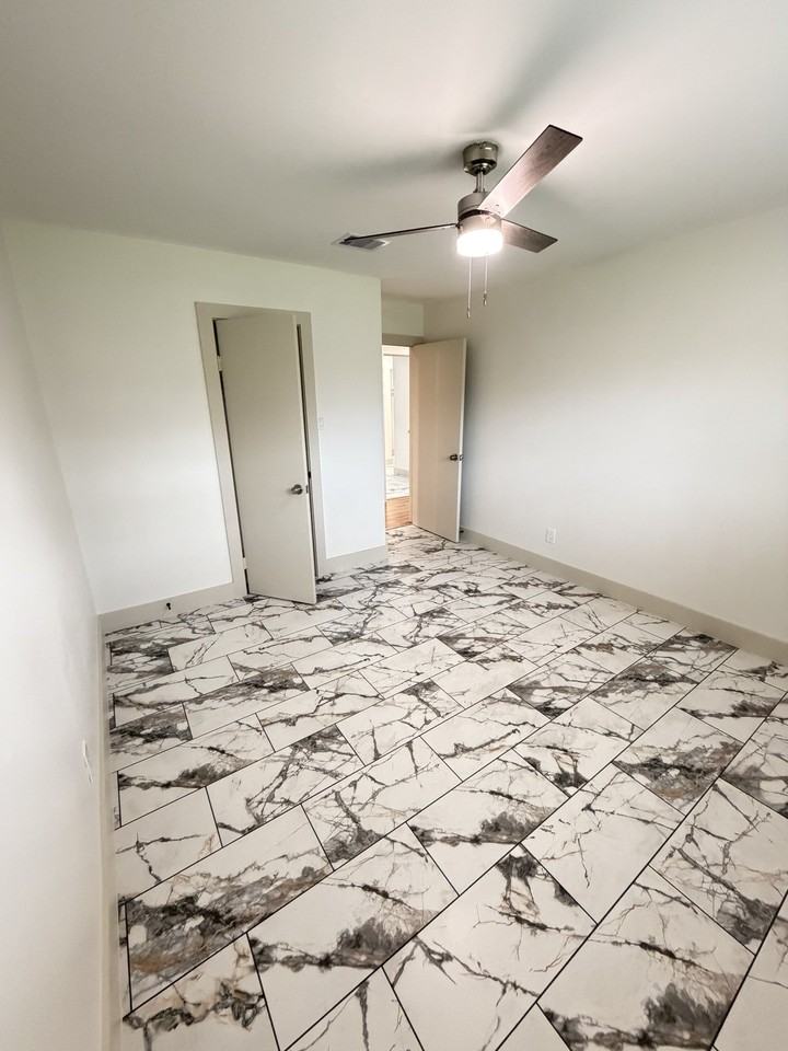 7007 Pine Grove Dr - Photo 5 of 13