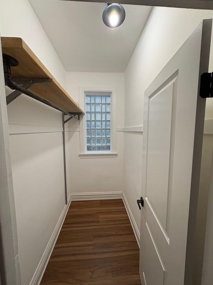 1317 S 51st Ave #2 - Photo 4 of 6