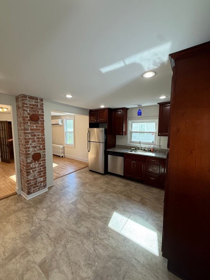 96 W Main St #1 - Photo 2 of 20