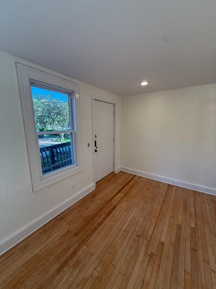 96 W Main St #1 - Photo 6 of 20