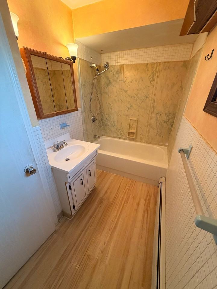 97 Grant St #2W - Photo 2 of 4