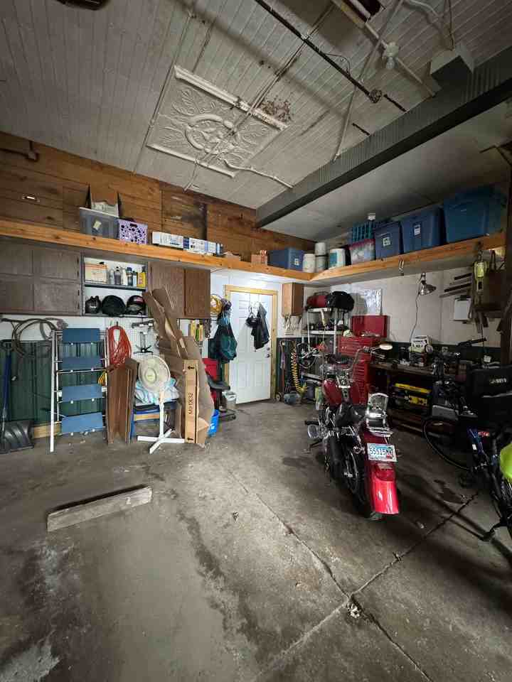 110 Central Ave N #1 - Photo 5 of 5