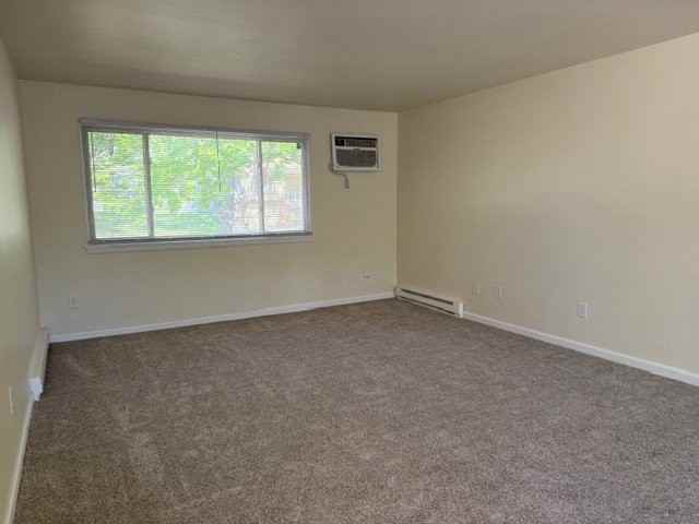 1898 Haymarket Rd #B - Photo 4 of 15