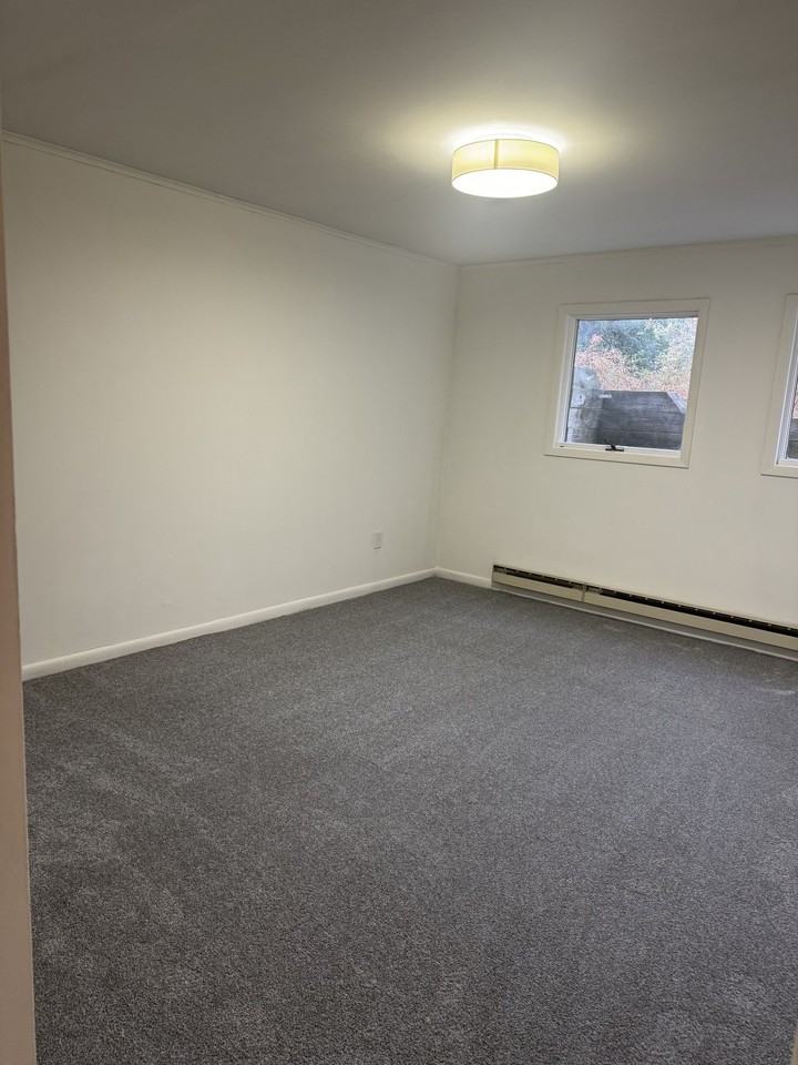 24 Lake Wallkill Rd #3 - Photo 2 of 4