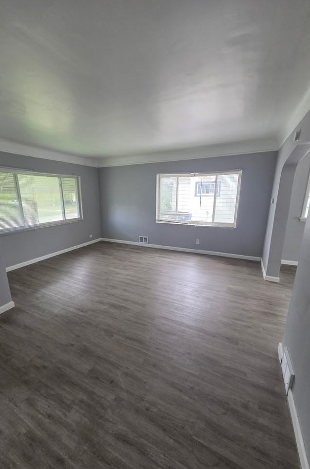 2428 Norbert St - Photo 3 of 12