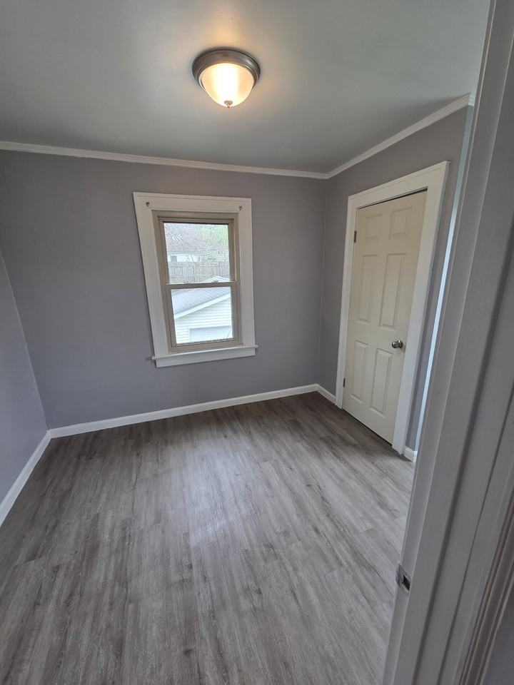2428 Norbert St - Photo 6 of 12