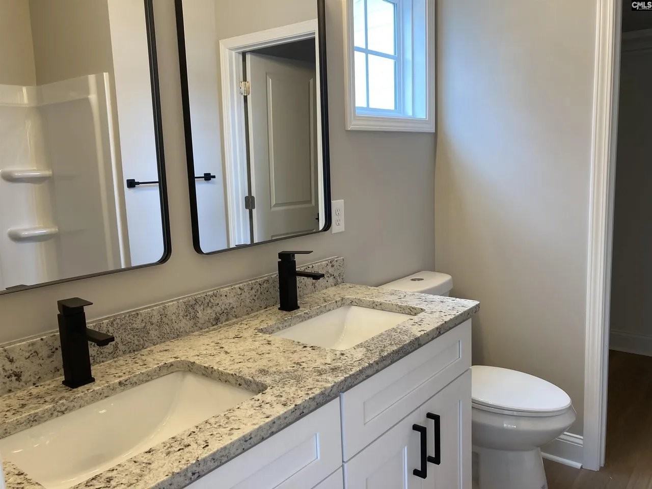 320 Charwood Dr - Photo 3 of 8