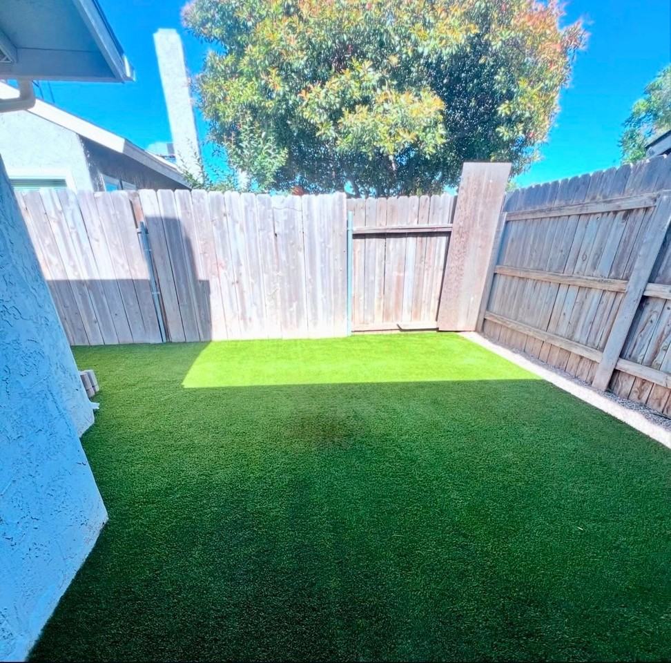 1403 E Sunnyview Ave - Photo 7 of 7