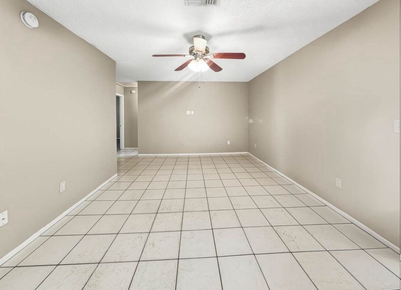 613 Limetree Dr #1 - Photo 4 of 11