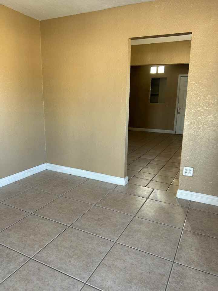 8048 Tippecanoe Ave #1 - Photo 5 of 10