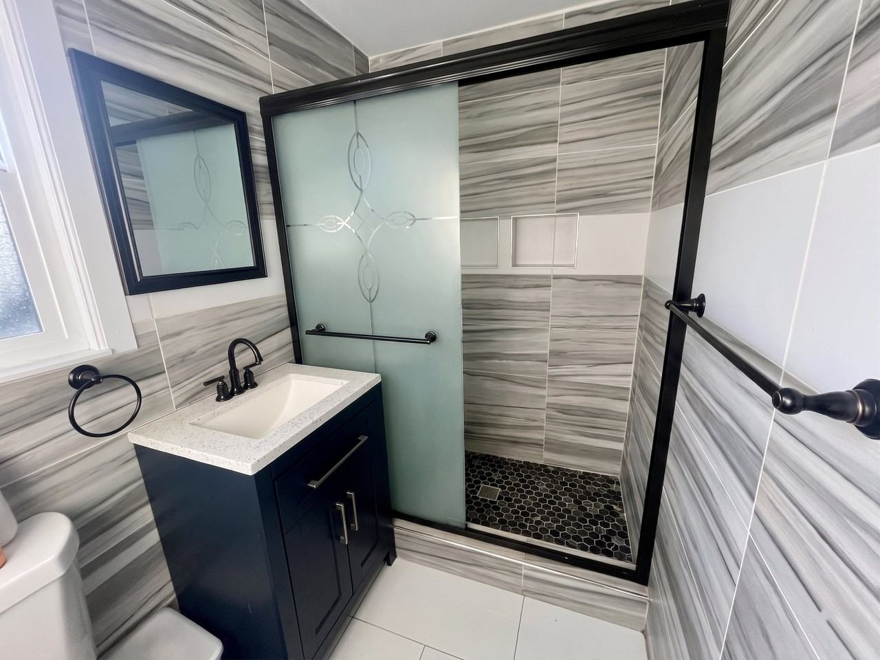 1243 91st Ave - Photo 4 of 10