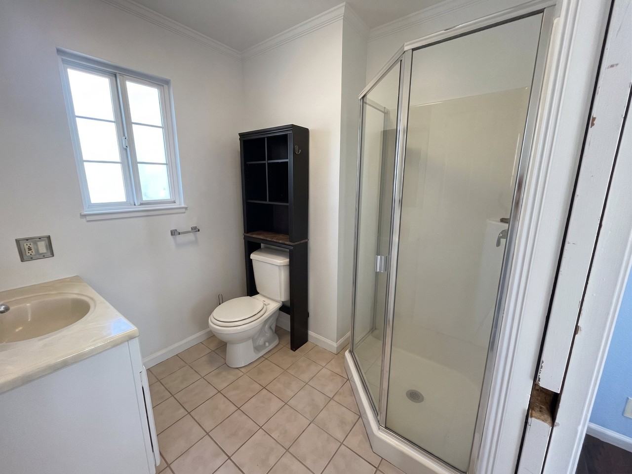 1243 91st Ave - Photo 7 of 10