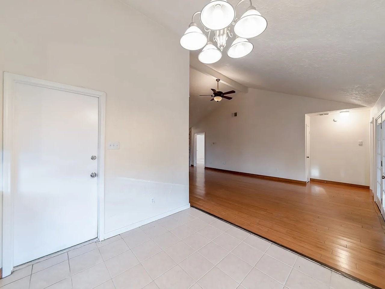 16727 Royal Mile Ln - Photo 4 of 14
