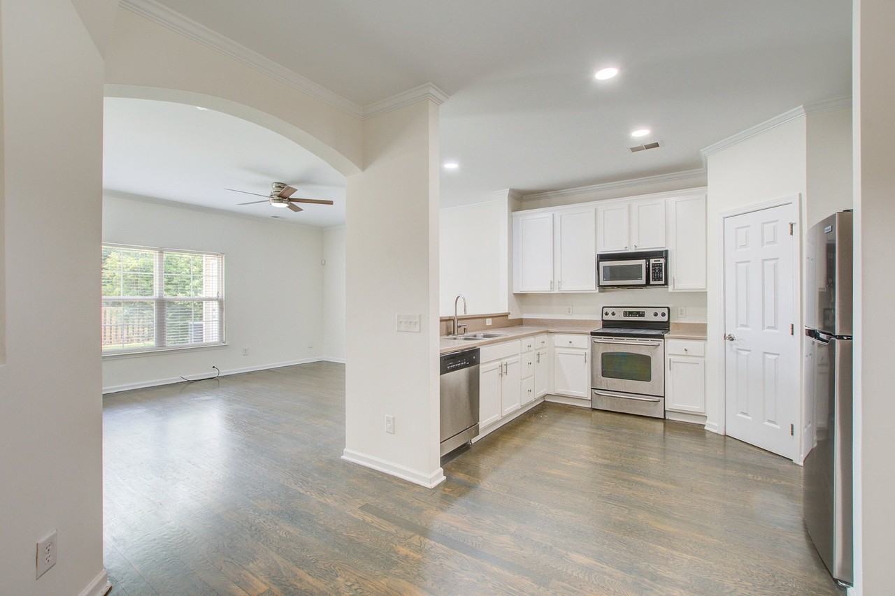 106 Lamplighter Ln - Photo 6 of 20