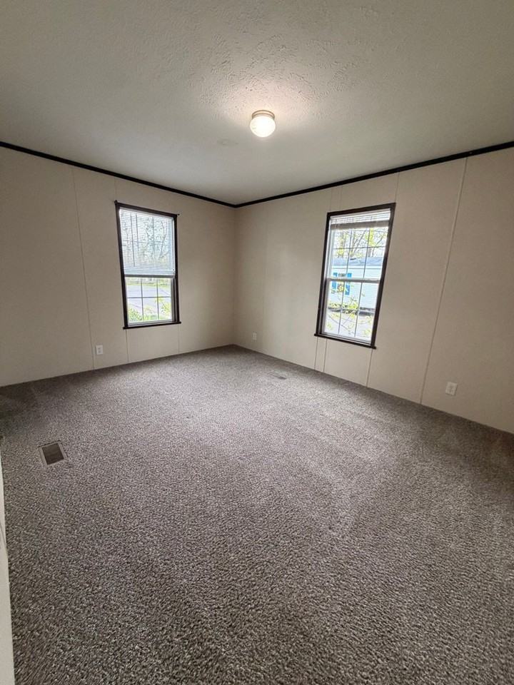 166 Parker Lake Dr - Photo 5 of 8