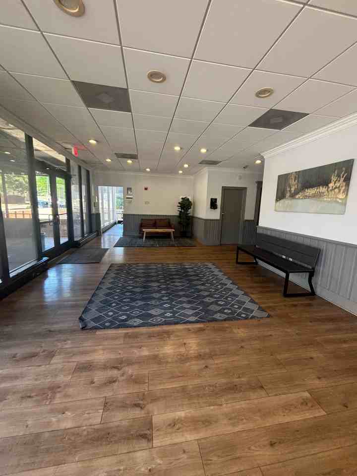 311 W Franklin St #1105 - Photo 4 of 14