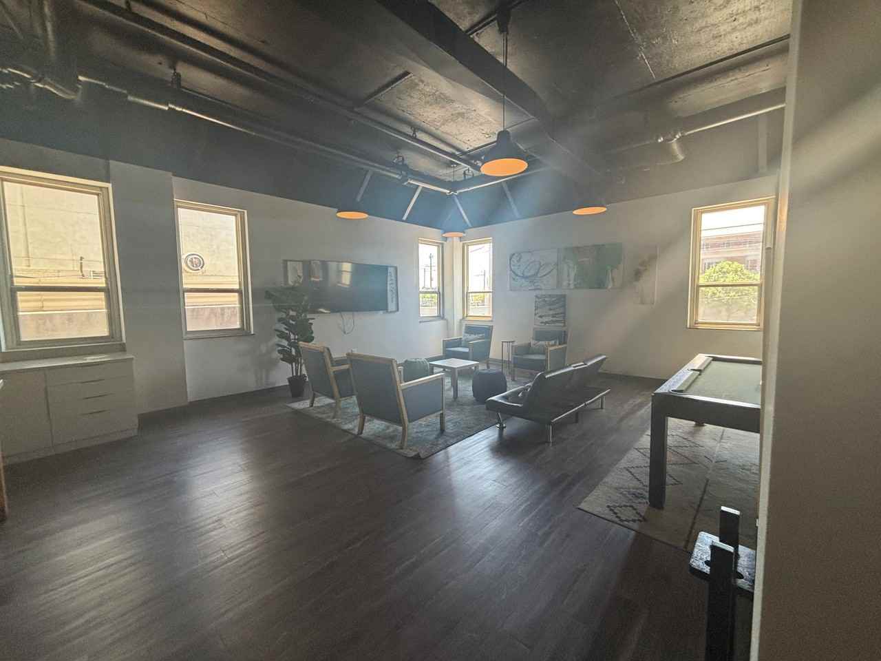 311 W Franklin St #1105 - Photo 7 of 14