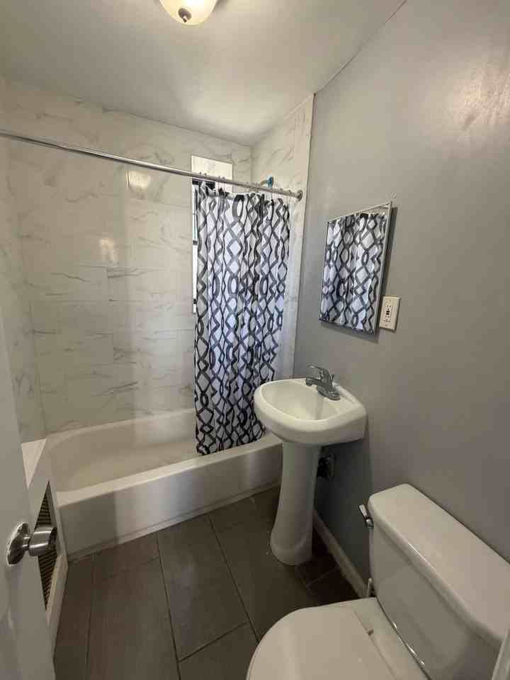 25 N Harrison St #303 - Photo 4 of 4