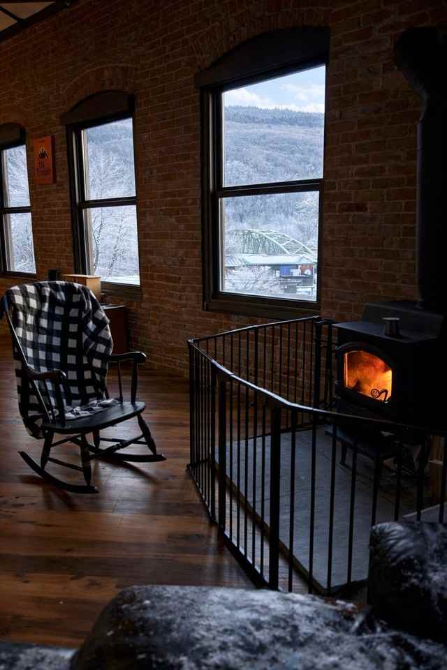 73 Main St #A - Photo 3 of 14