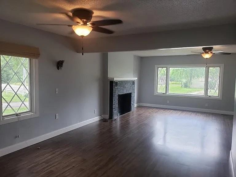 6847 Curran Rd - Photo 5 of 14