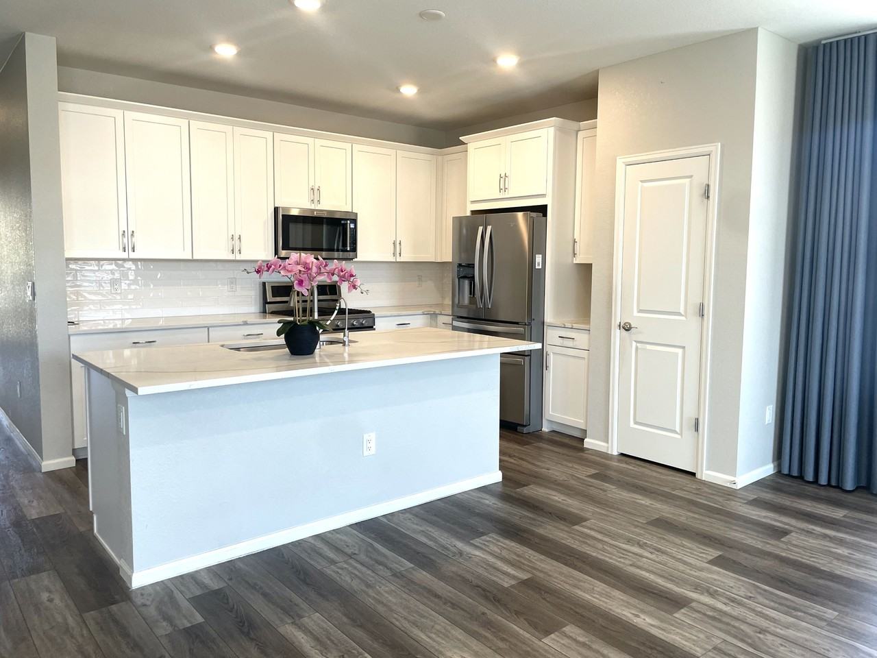 4420 S Perth Ct #1 - Photo 4 of 46