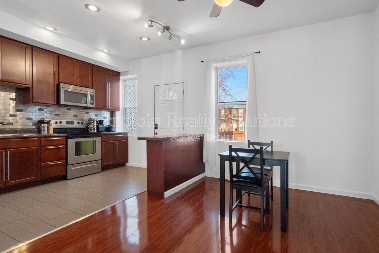3833 Mcree Ave - Photo 2 of 30
