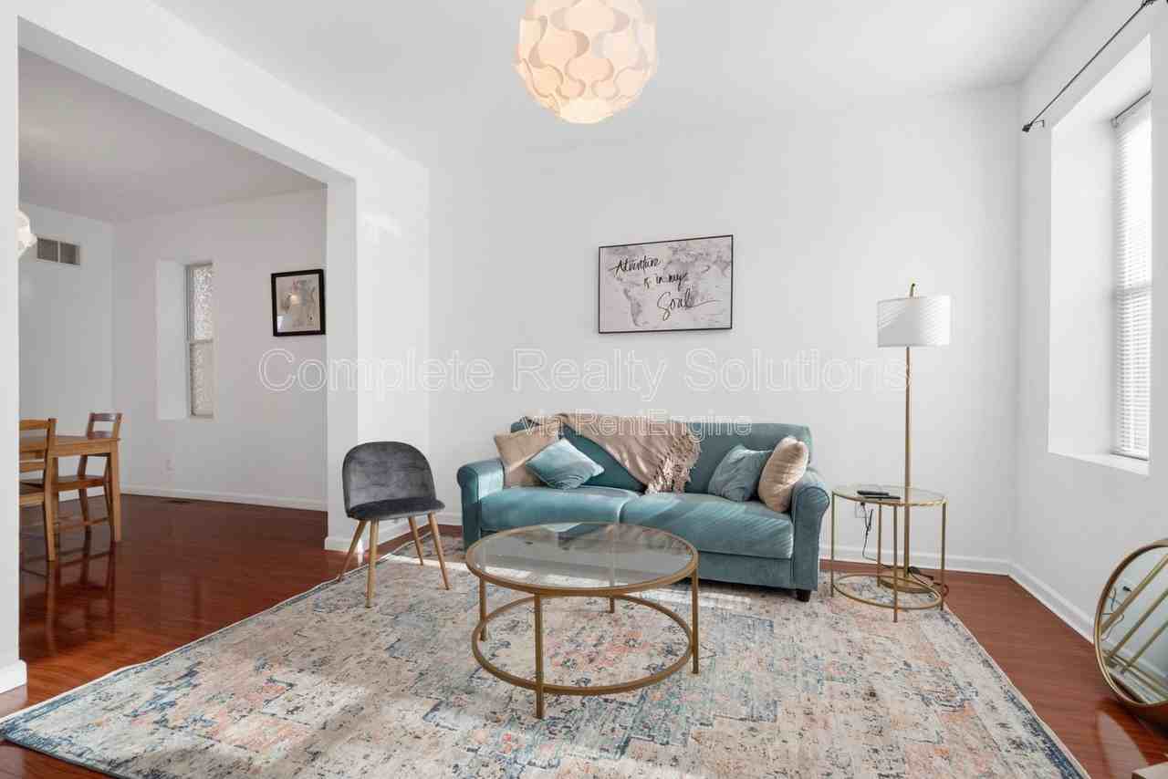 3833 Mcree Ave - Photo 6 of 30