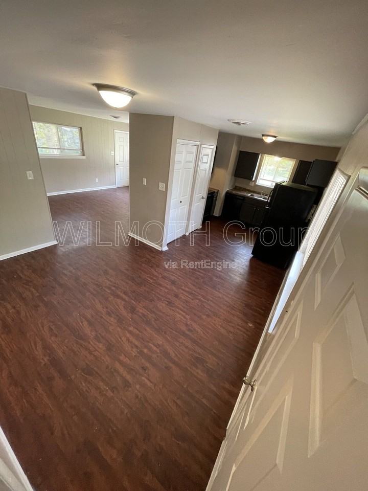 4131 N Edmondson Ave - Photo 5 of 22
