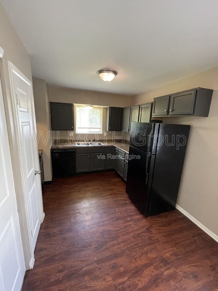 4131 N Edmondson Ave - Photo 7 of 22