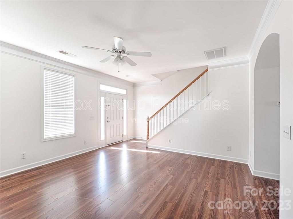 242 Welton Way - Photo 3 of 16