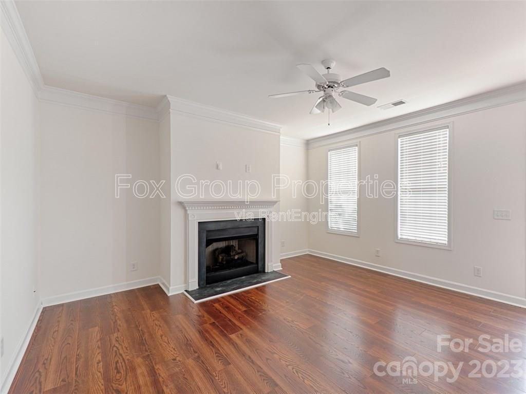 242 Welton Way - Photo 4 of 16