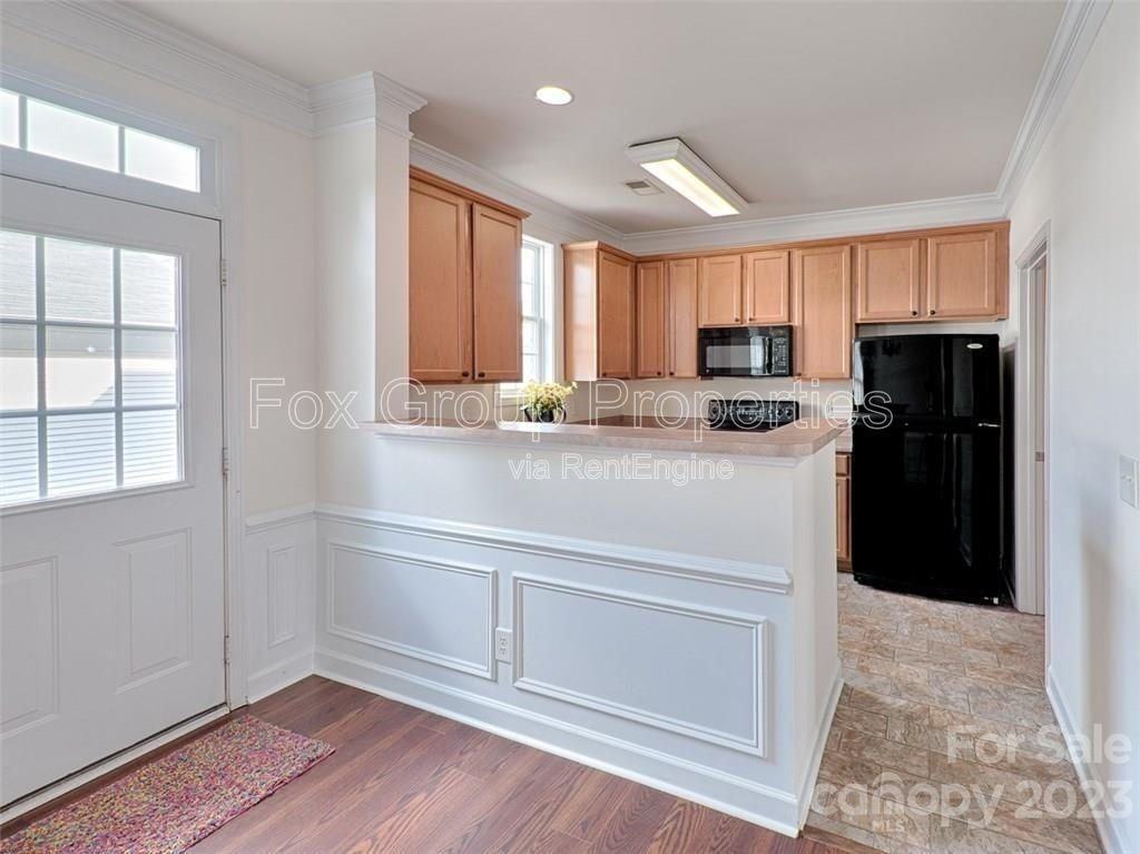 242 Welton Way - Photo 6 of 16