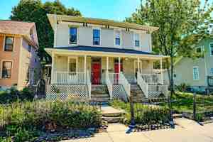 featured image of 525 S 3rd St #1