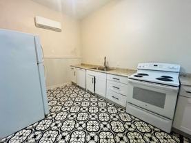 2585 Napier Ave #B - Photo 1 of 1