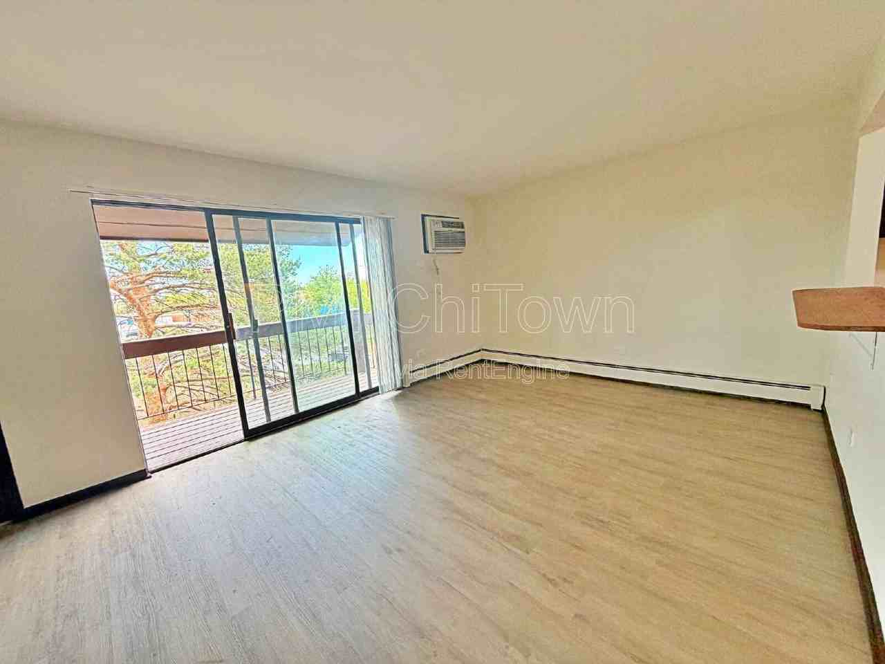 1523 N Winslowe Dr #3A - Photo 5 of 13