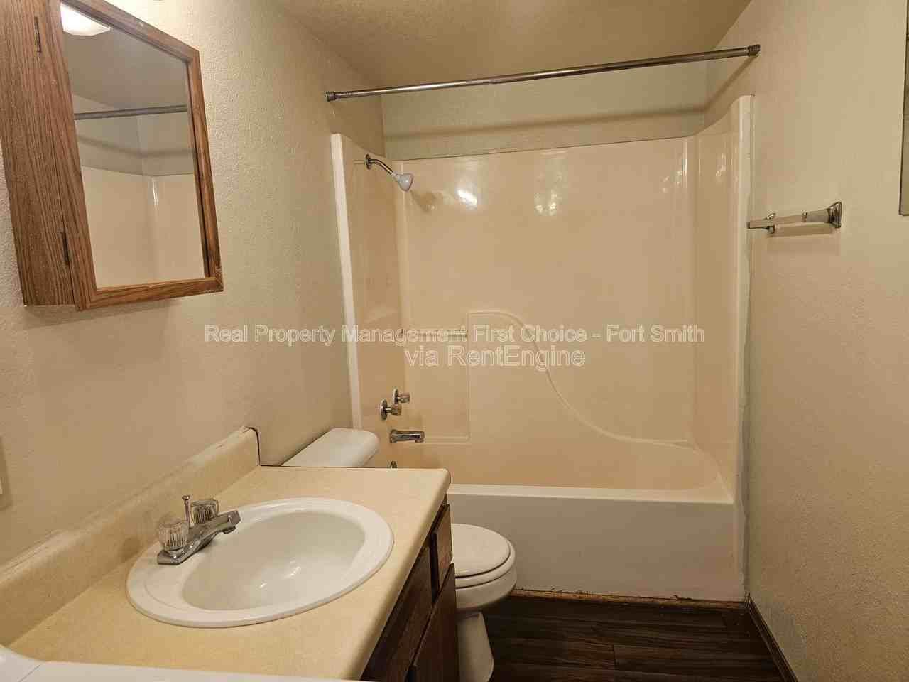 30 Cedar Creek Ct #8 - Photo 5 of 11
