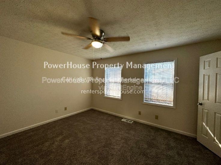504 Oakwood Ct - Photo 7 of 18