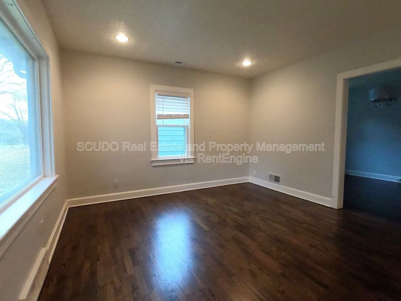 8331 Ward Pkwy - Photo 2 of 13