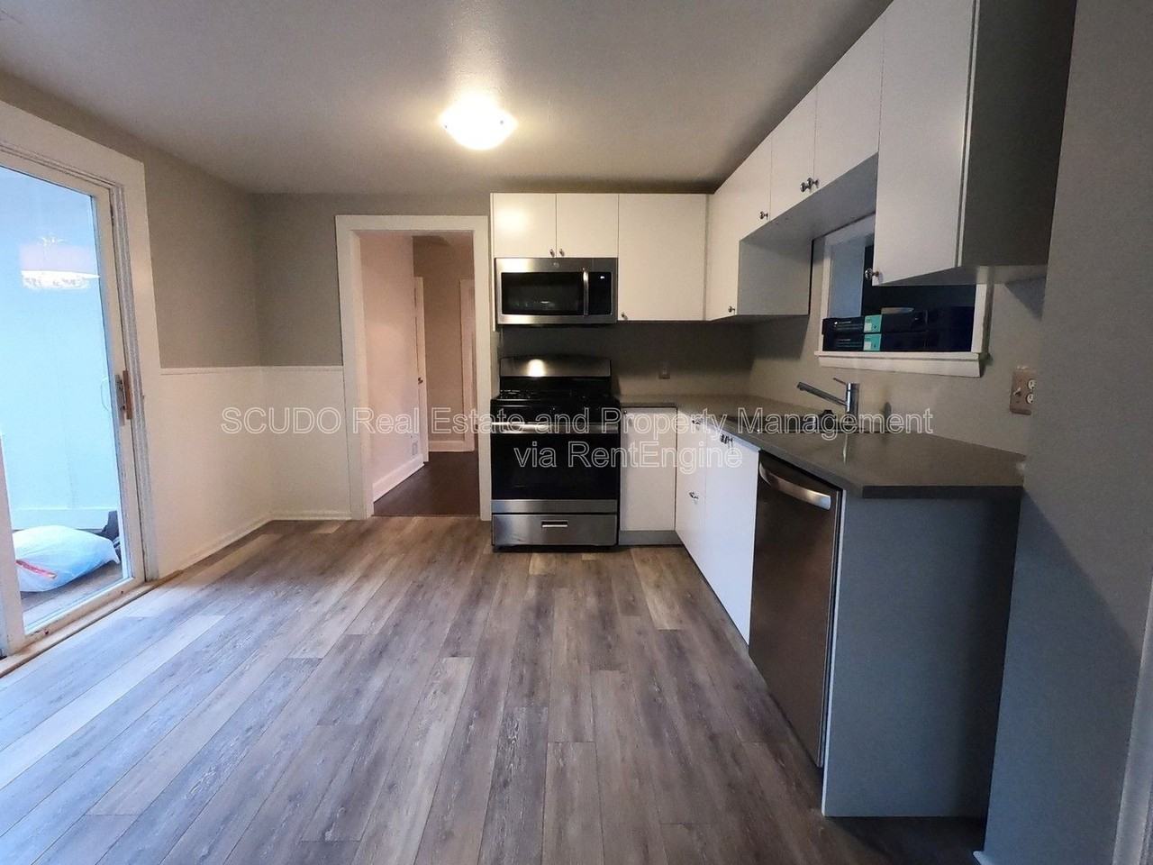 8331 Ward Pkwy - Photo 7 of 13