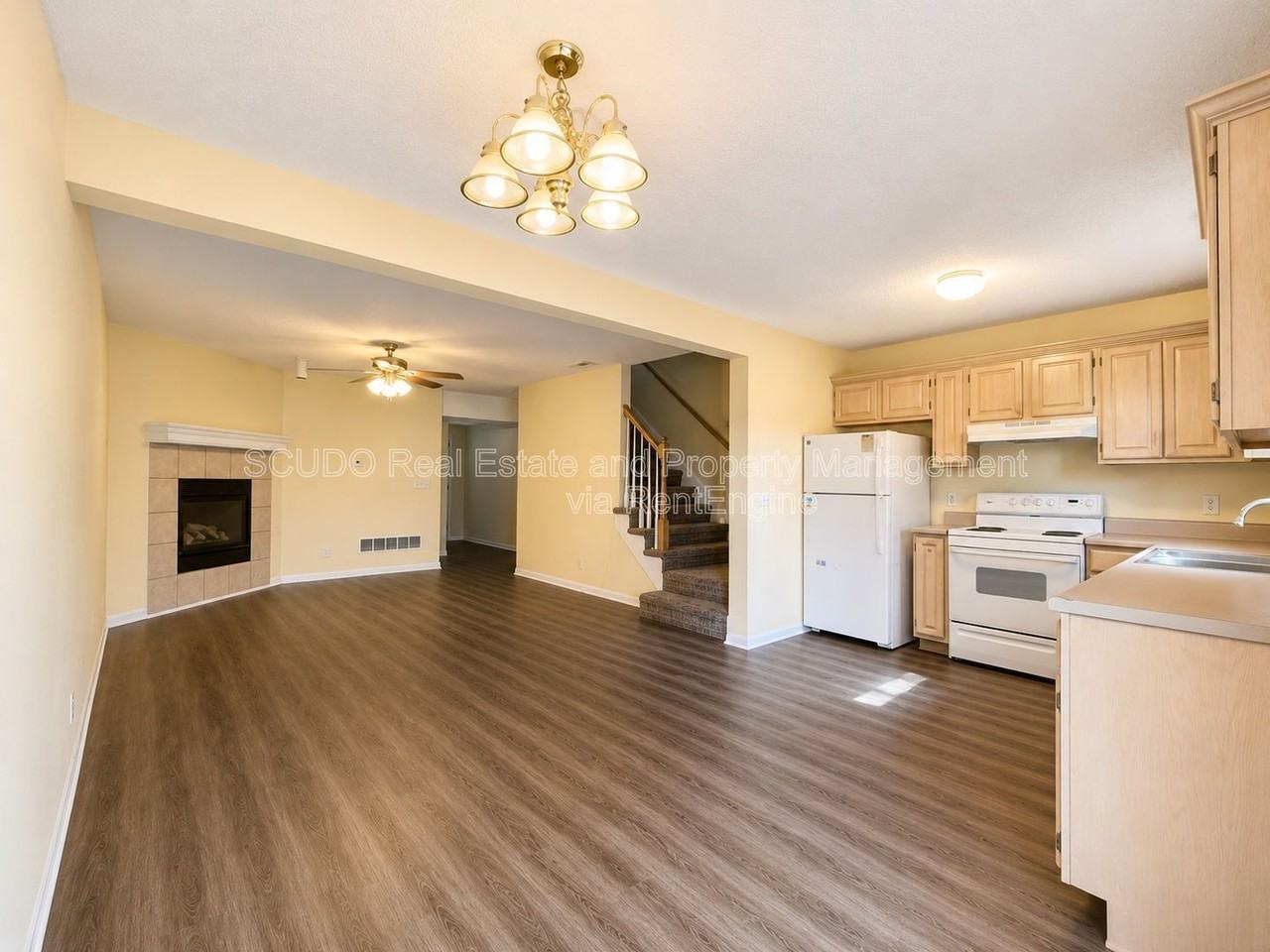 10633 N Locust Ct - Photo 3 of 10