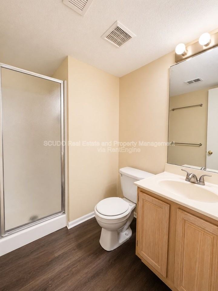 10633 N Locust Ct - Photo 6 of 10