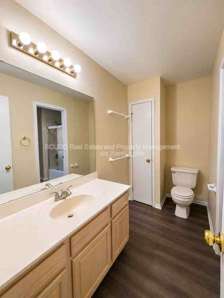 10633 N Locust Ct - Photo 7 of 10