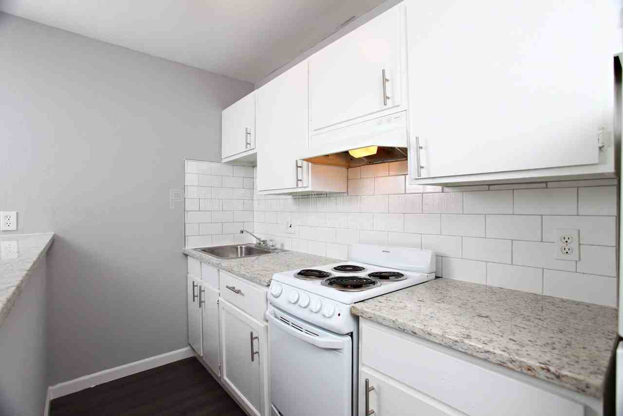 1212 S Longfellow St #307 - Photo 4 of 10