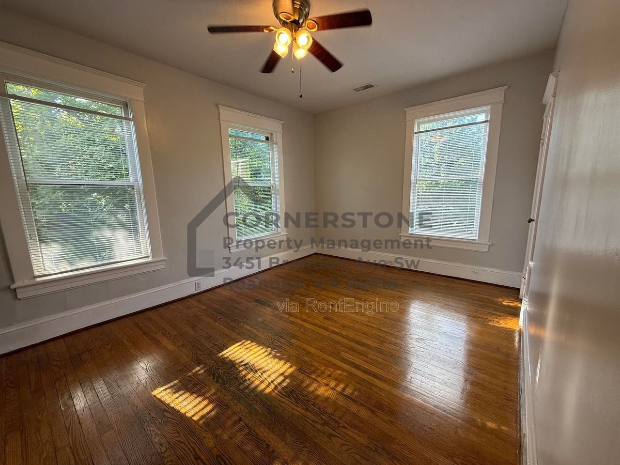 420 Allison Ave Sw #3 - Photo 4 of 9