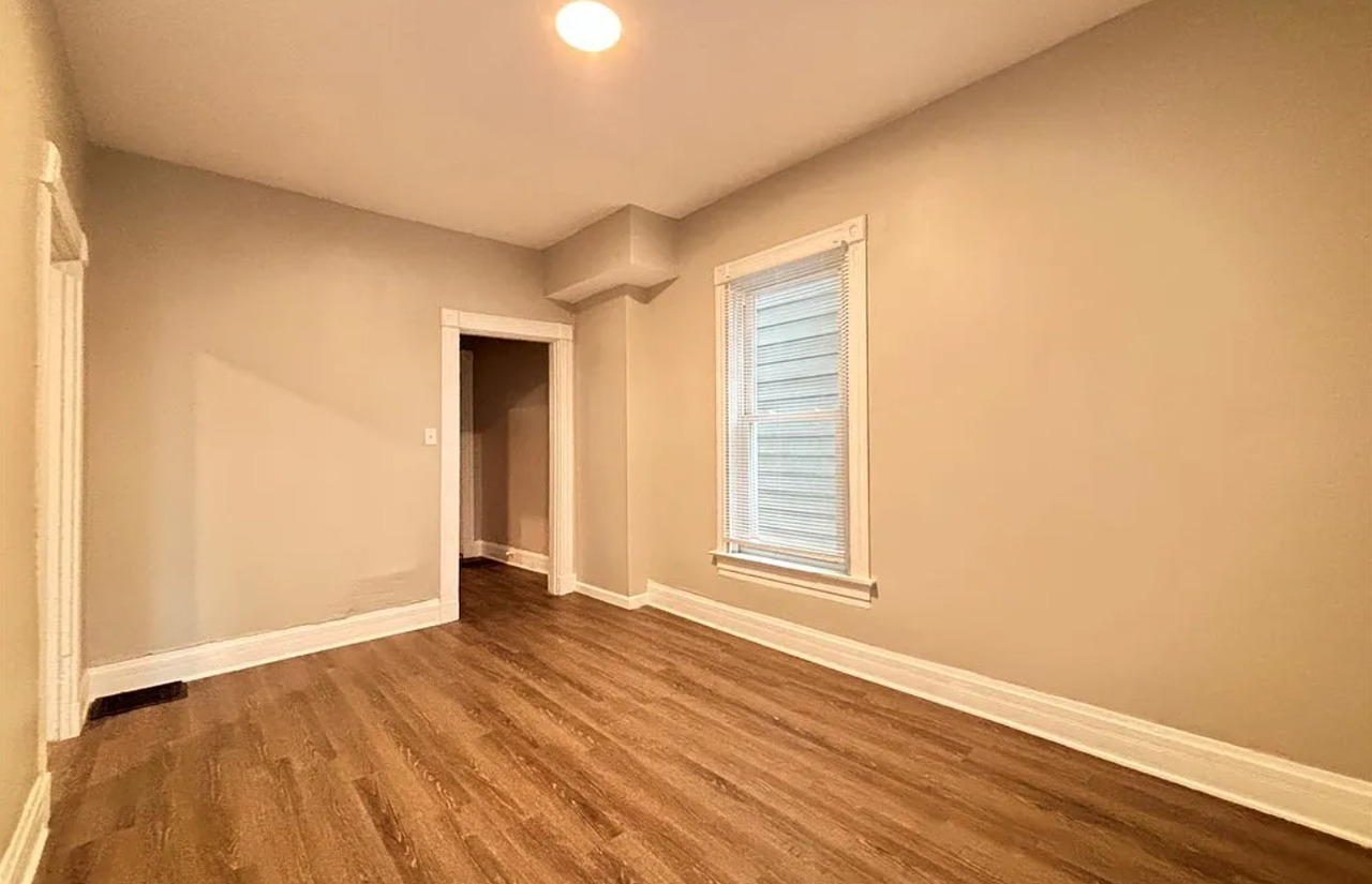 3131 Harvard Ave - Photo 5 of 26