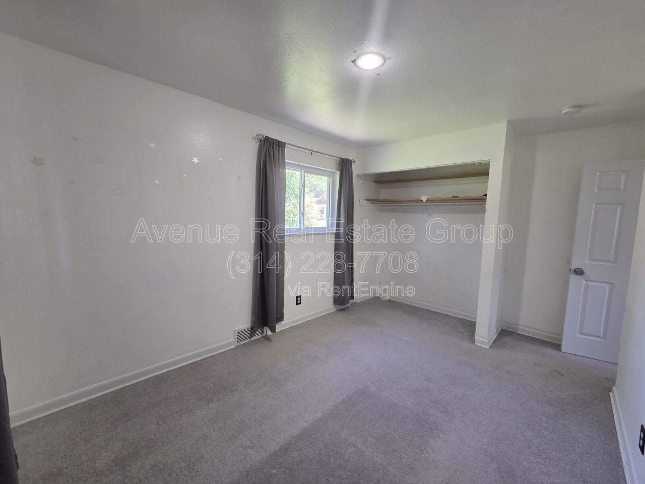 1115 Backer St - Photo 5 of 16
