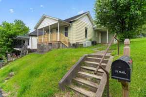 featured image of 407 Simpson Ave