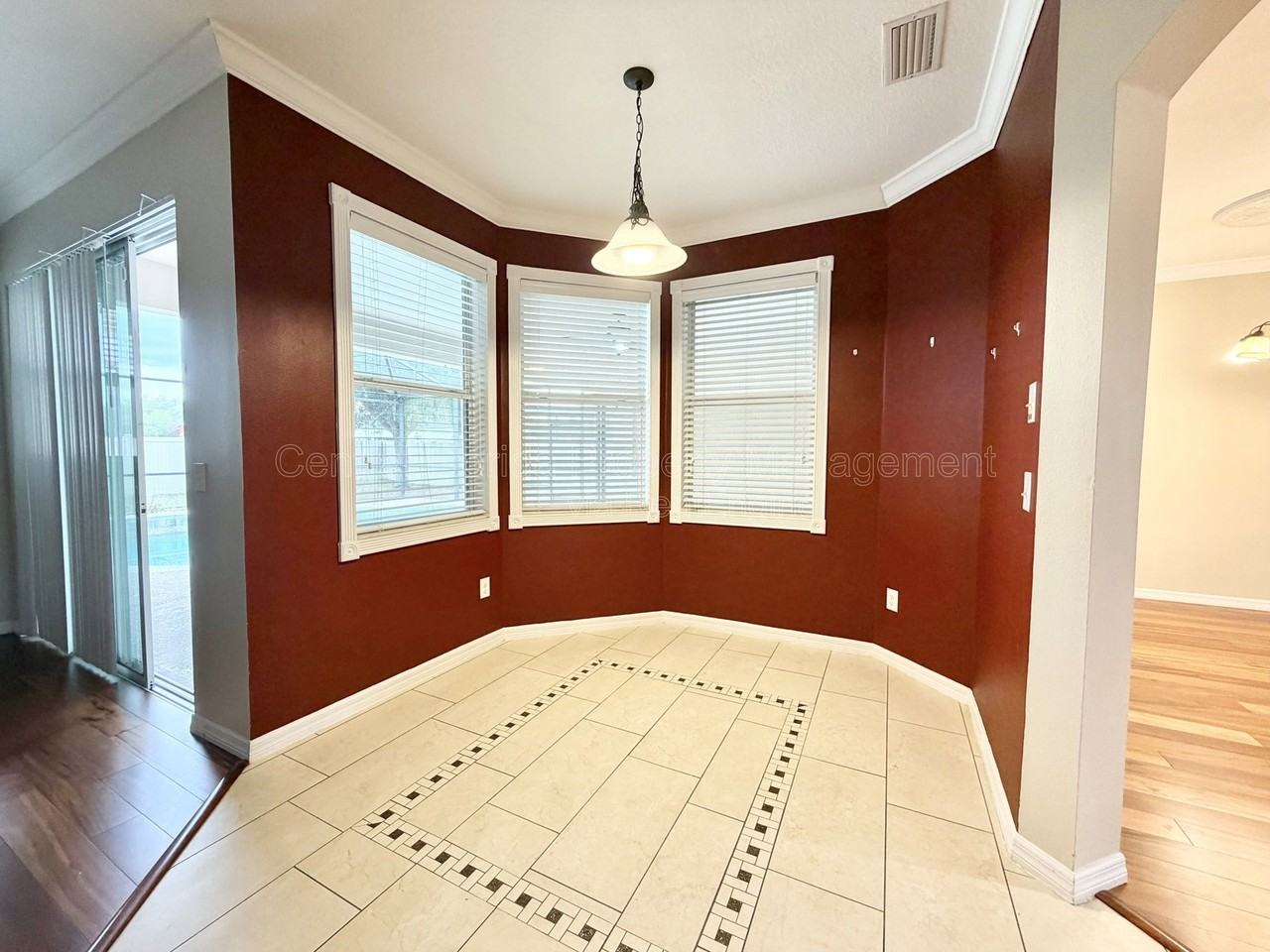 1868 Lorenzo Ln - Photo 6 of 34